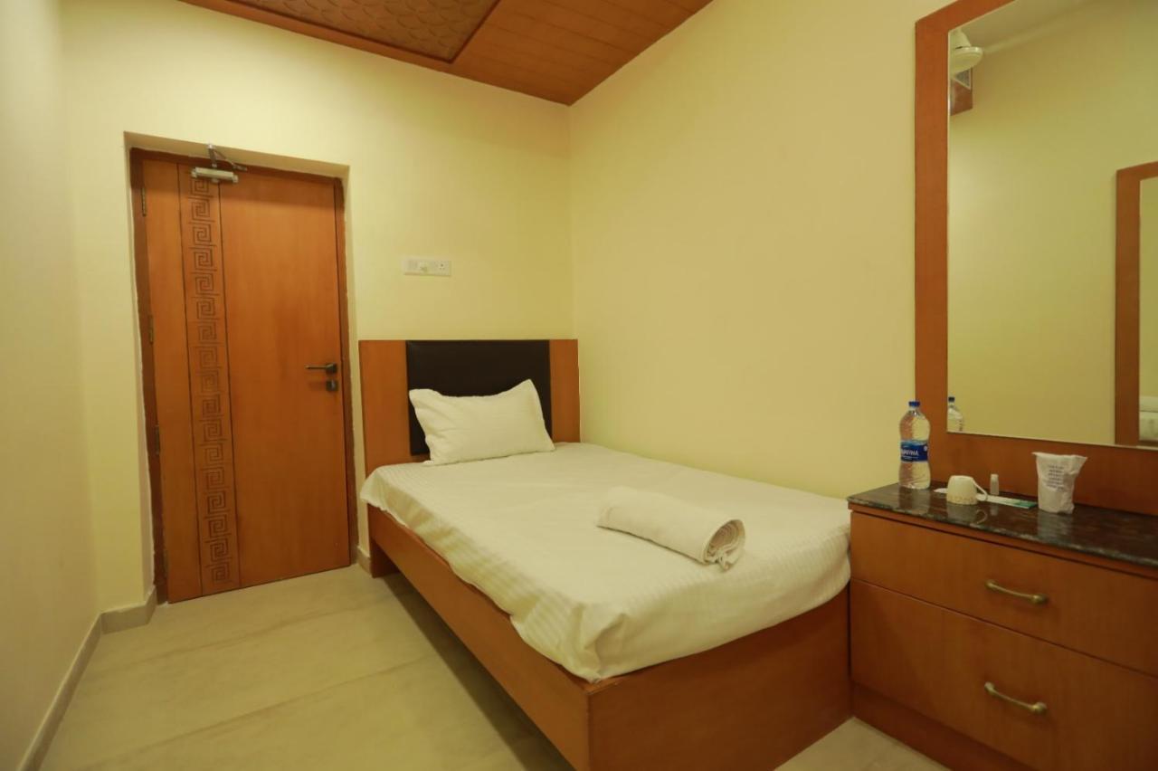 Hotel Ashok Palace Karūr 외부 사진