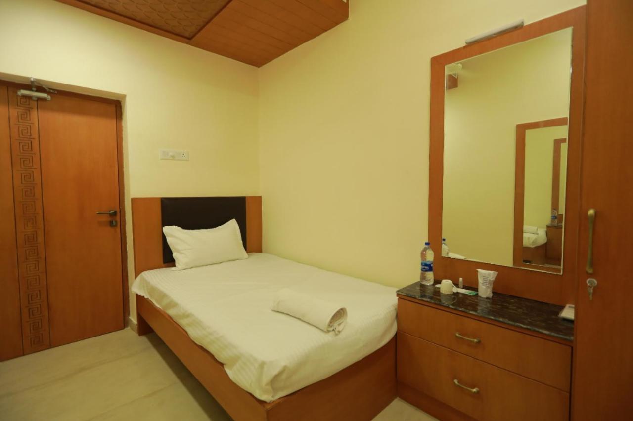 Hotel Ashok Palace Karūr 외부 사진