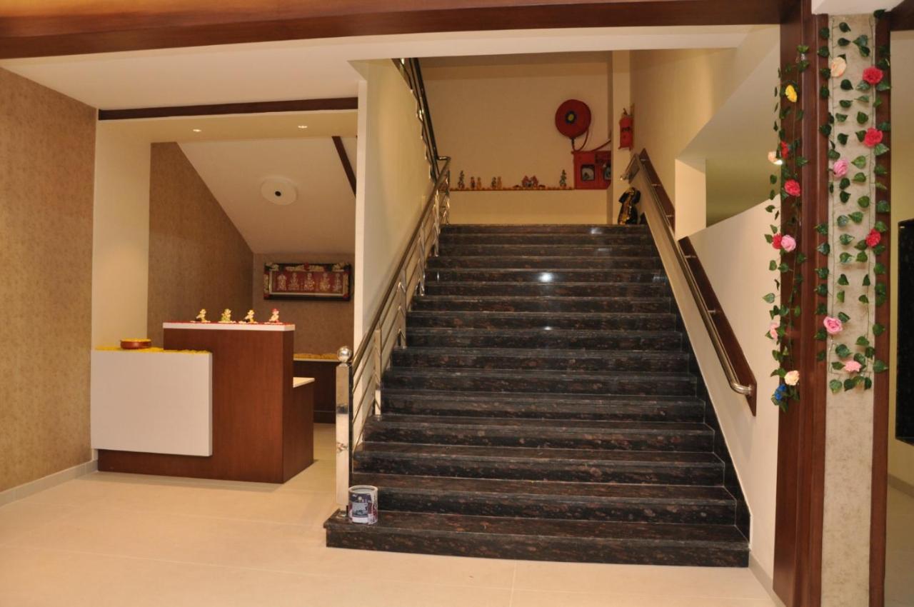 Hotel Ashok Palace Karūr 외부 사진