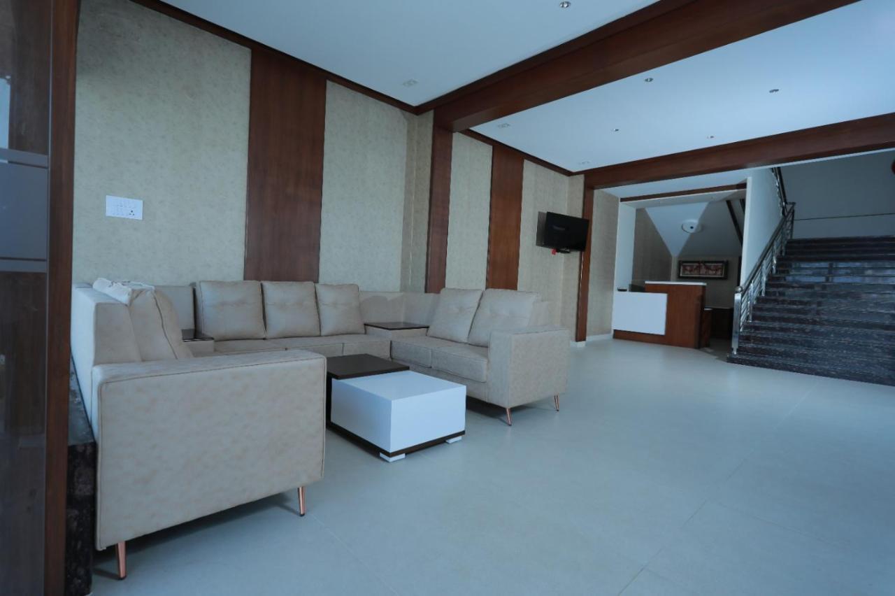 Hotel Ashok Palace Karūr 외부 사진